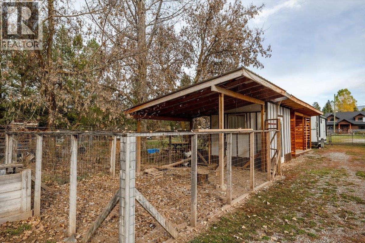 7321 George Road, Jaffray, British Columbia  V0B 1T0 - Photo 79 - 10404047
