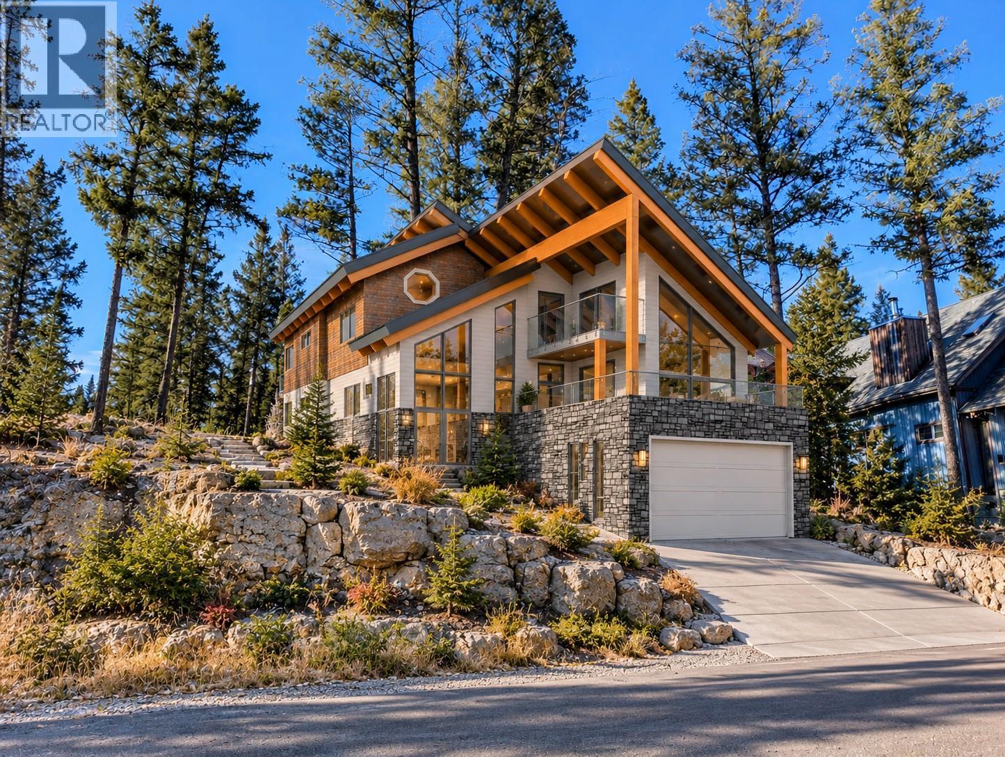 2476 Castlestone Drive, Invermere, British Columbia  V0A 1K6 - Photo 1 - 10403844