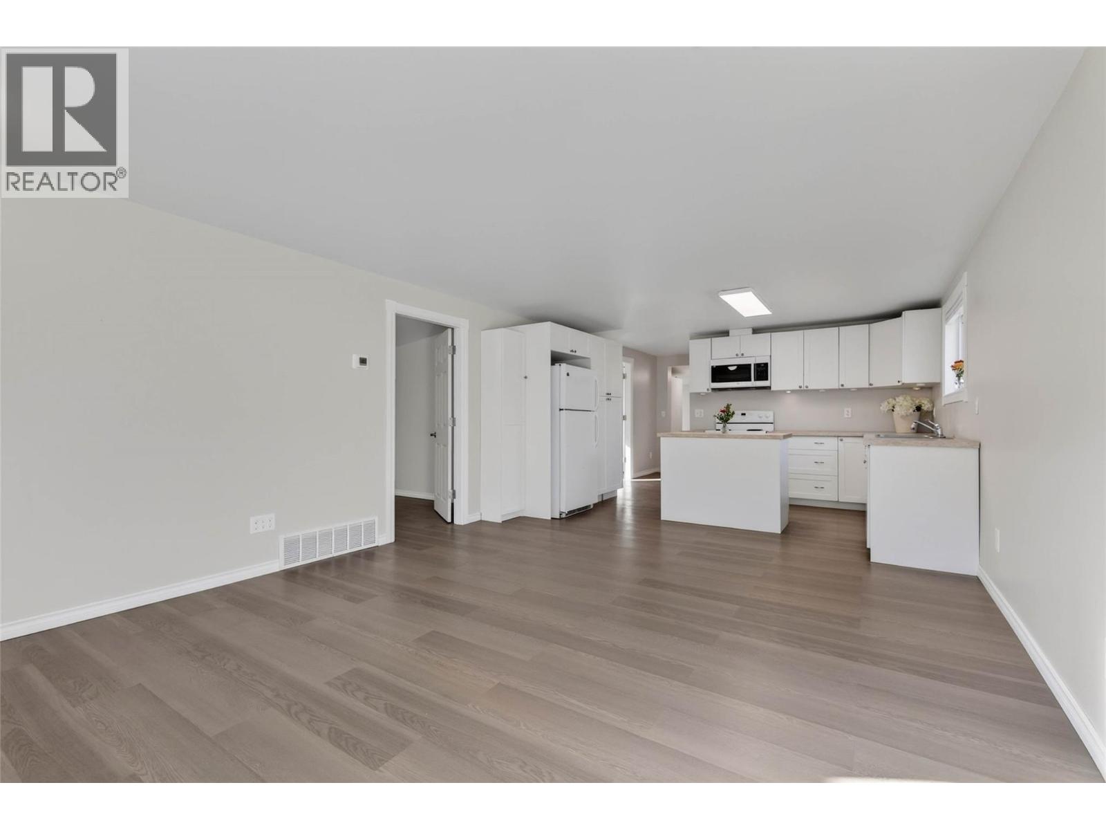 902 Cottonwood Avenue, Salmo, British Columbia  V0G 1Z0 - Photo 13 - 10403554
