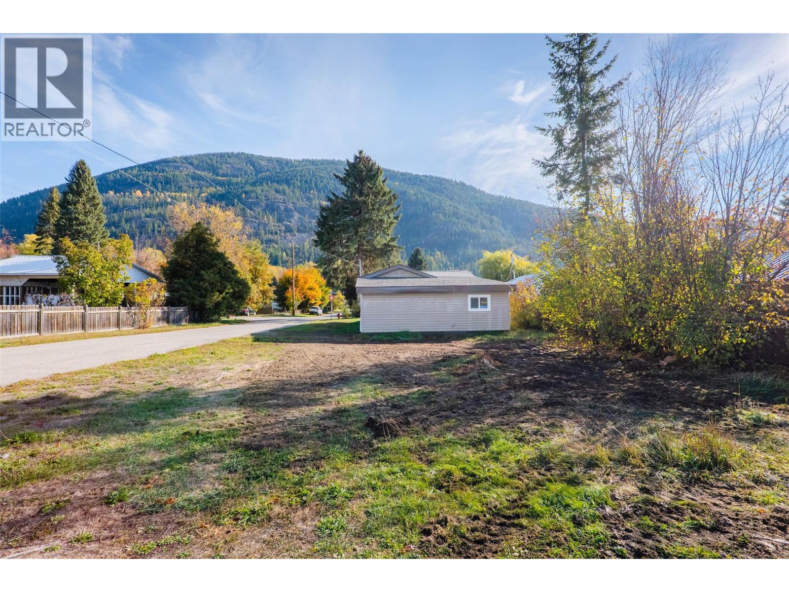 902 Cottonwood Avenue, Salmo, British Columbia  V0G 1Z0 - Photo 41 - 10403554