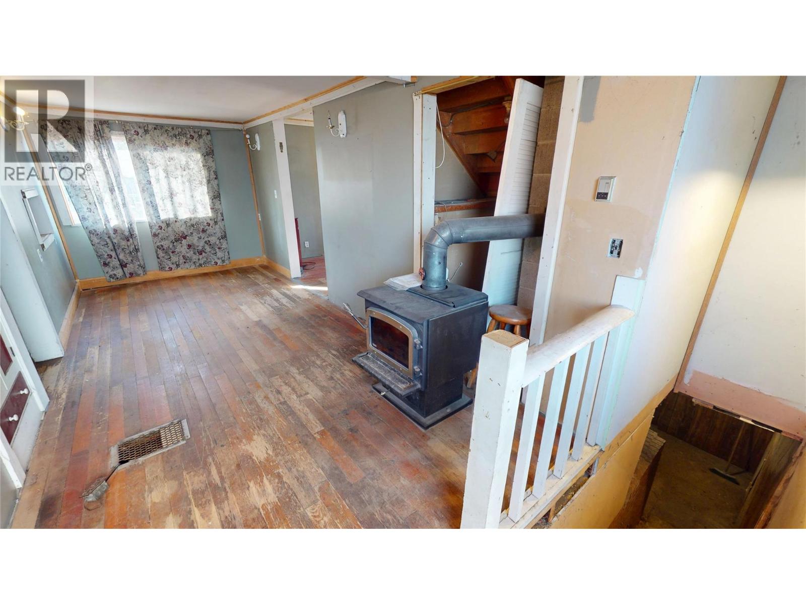 312 3rd Avenue S, Cranbrook, British Columbia  V1C 2B9 - Photo 15 - 10404029