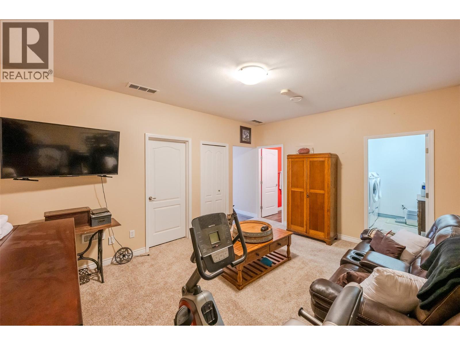 391 Ridge Road, Penticton, British Columbia  V2A 8N7 - Photo 13 - 10403412