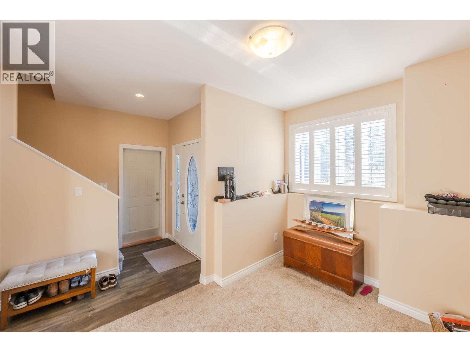 391 Ridge Road, Penticton, British Columbia  V2A 8N7 - Photo 5 - 10403412