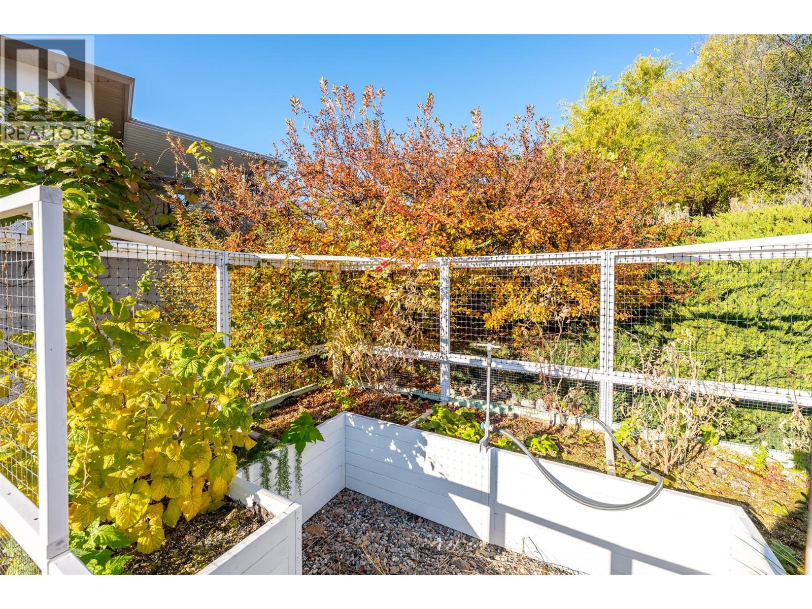 391 Ridge Road, Penticton, British Columbia  V2A 8N7 - Photo 54 - 10403412