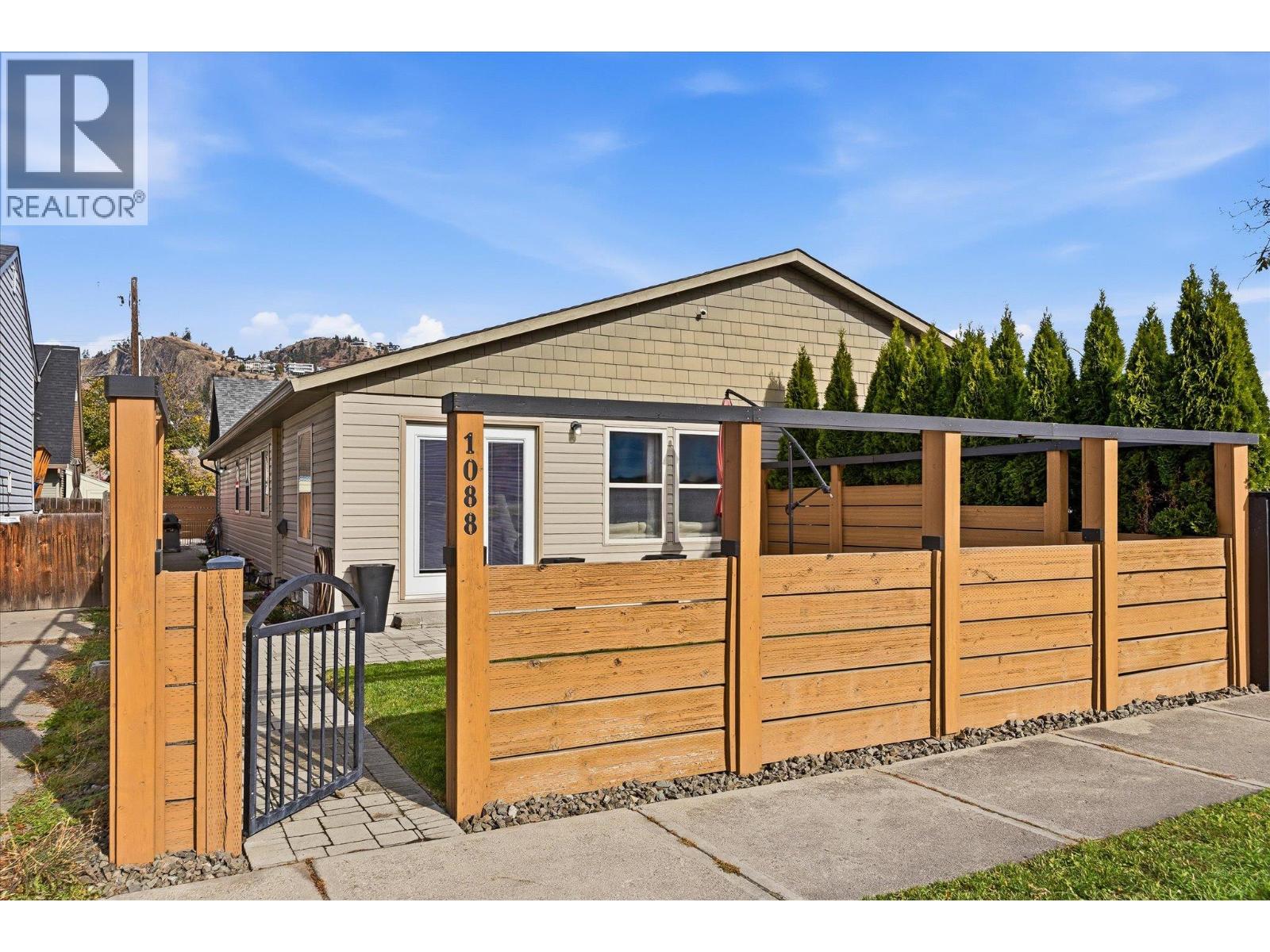1088 Coronation Avenue, Kelowna, British Columbia  V1Y 7A7 - Photo 1 - 10403631
