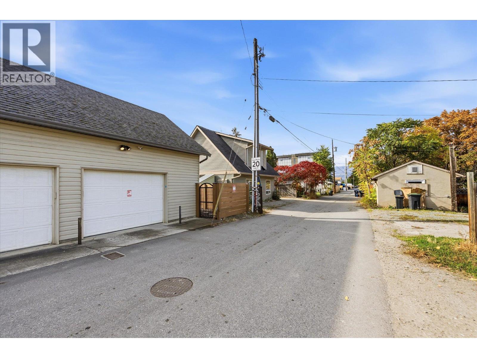 1088 Coronation Avenue, Kelowna, British Columbia  V1Y 7A7 - Photo 34 - 10403631