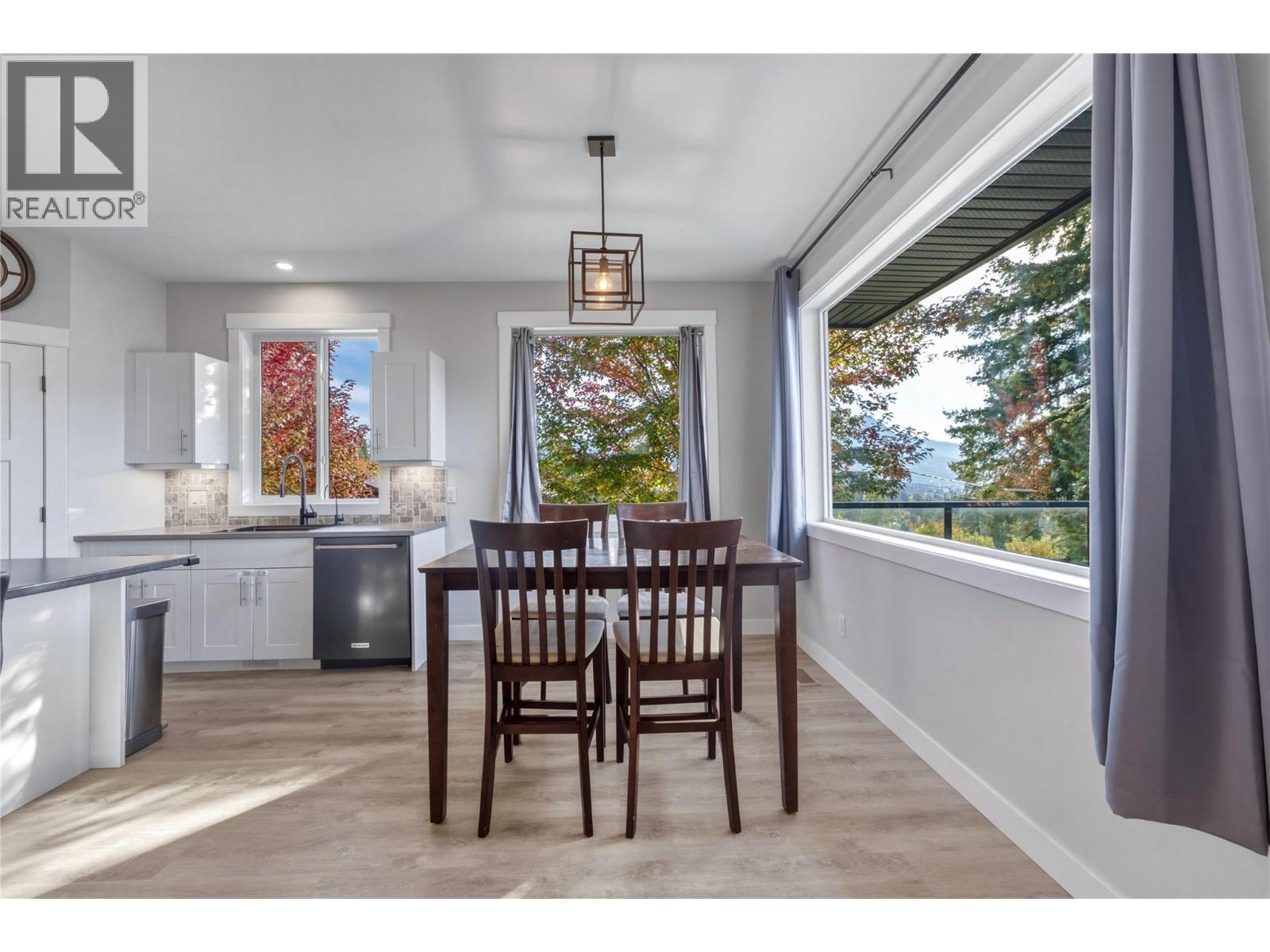 2810 25 Street Ne, Salmon Arm, British Columbia  V1E 0G2 - Photo 8 - 10403994