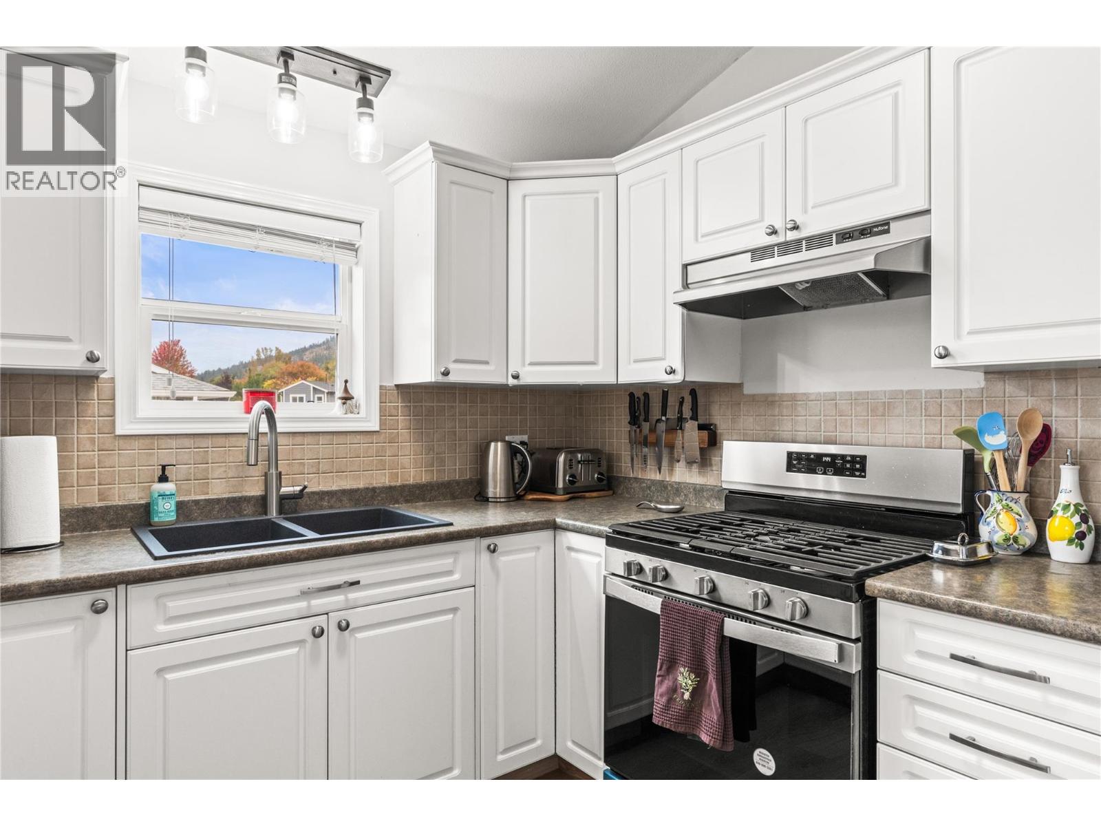 8000 Highland Road Unit# 38, Vernon, British Columbia  V1B 3W5 - Photo 33 - 10403902