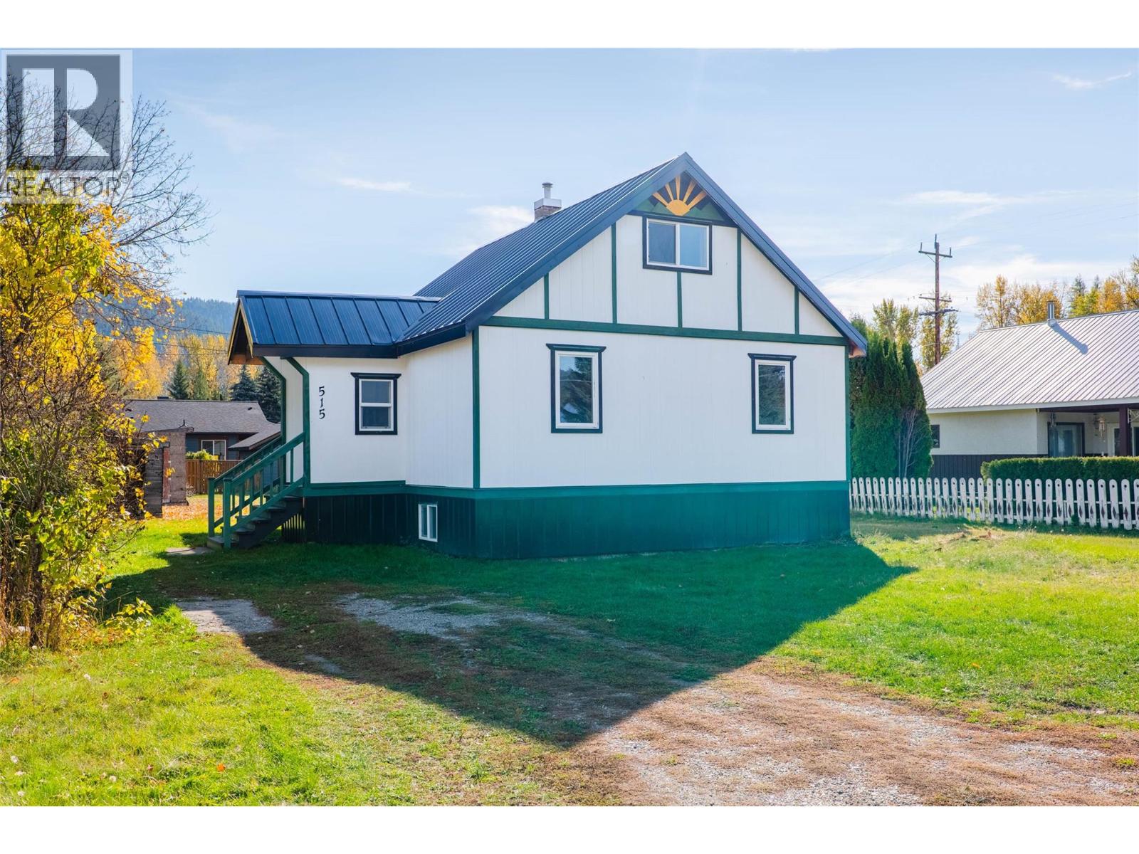 515 Sayward Avenue, Salmo, British Columbia  V0G 1Z0 - Photo 2 - 10403556