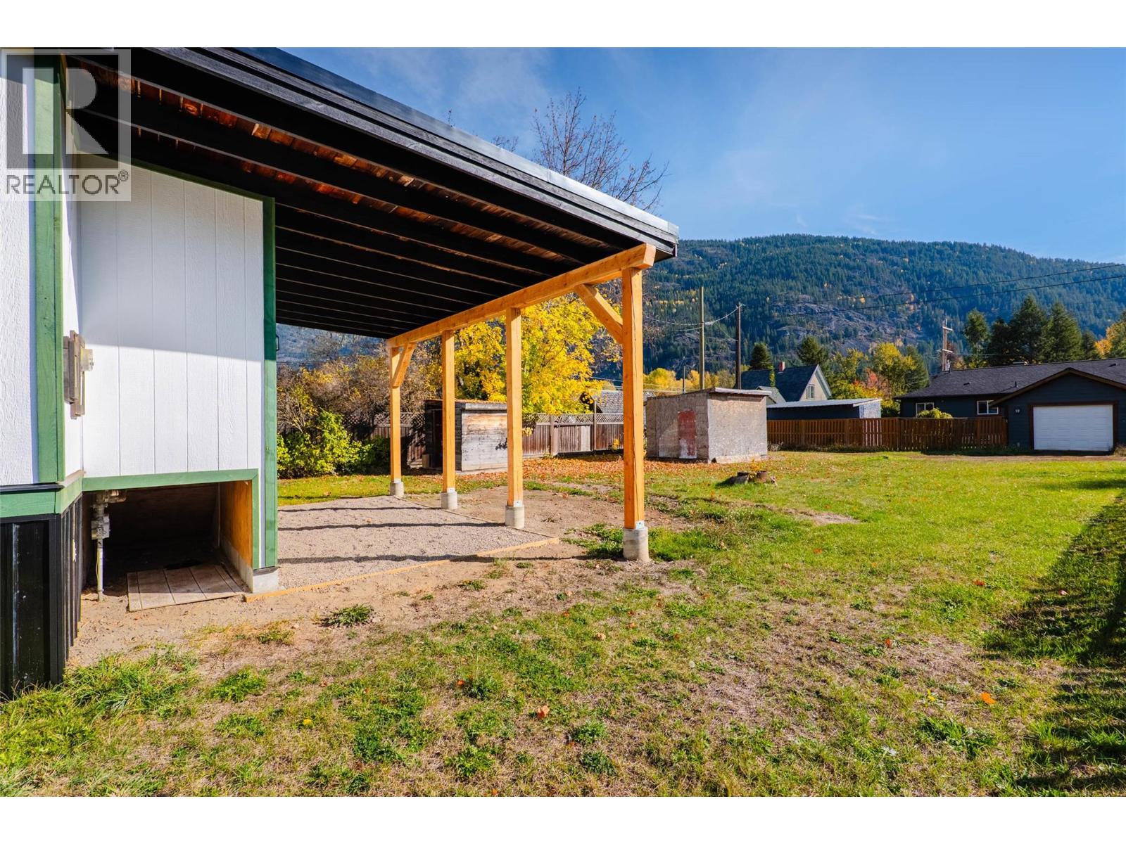 515 Sayward Avenue, Salmo, British Columbia  V0G 1Z0 - Photo 37 - 10403556