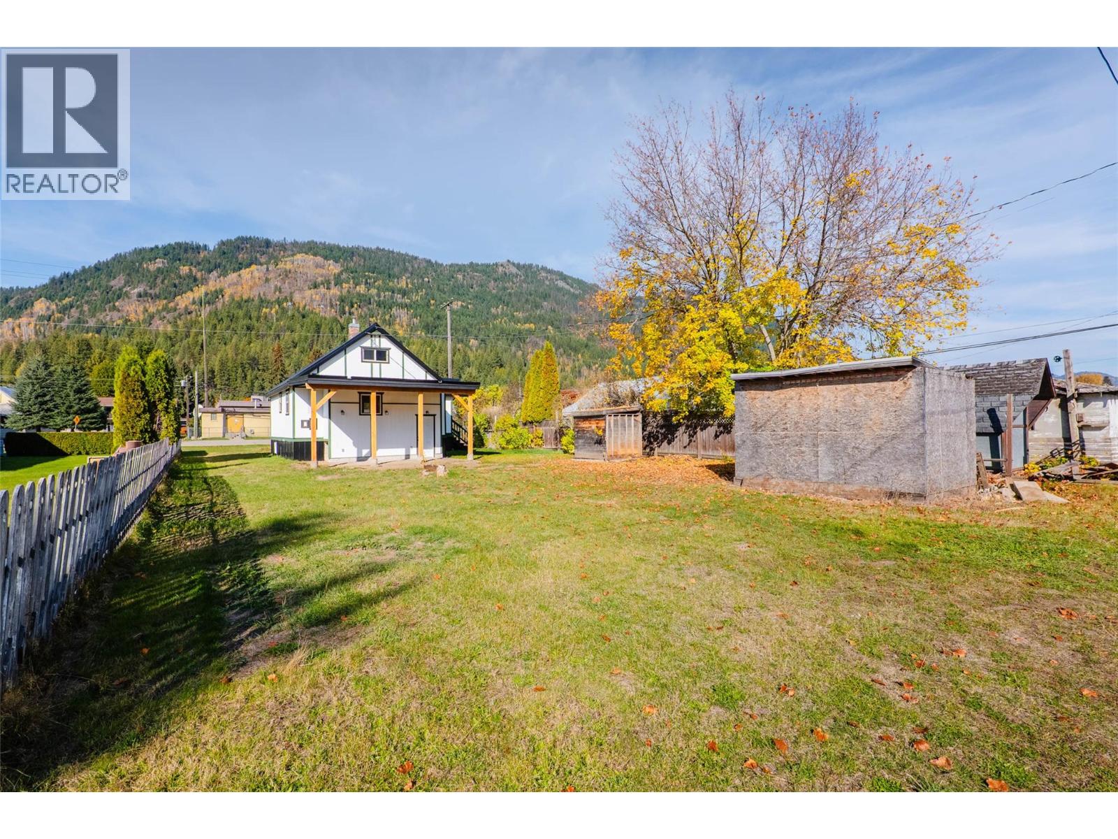 515 Sayward Avenue, Salmo, British Columbia  V0G 1Z0 - Photo 42 - 10403556