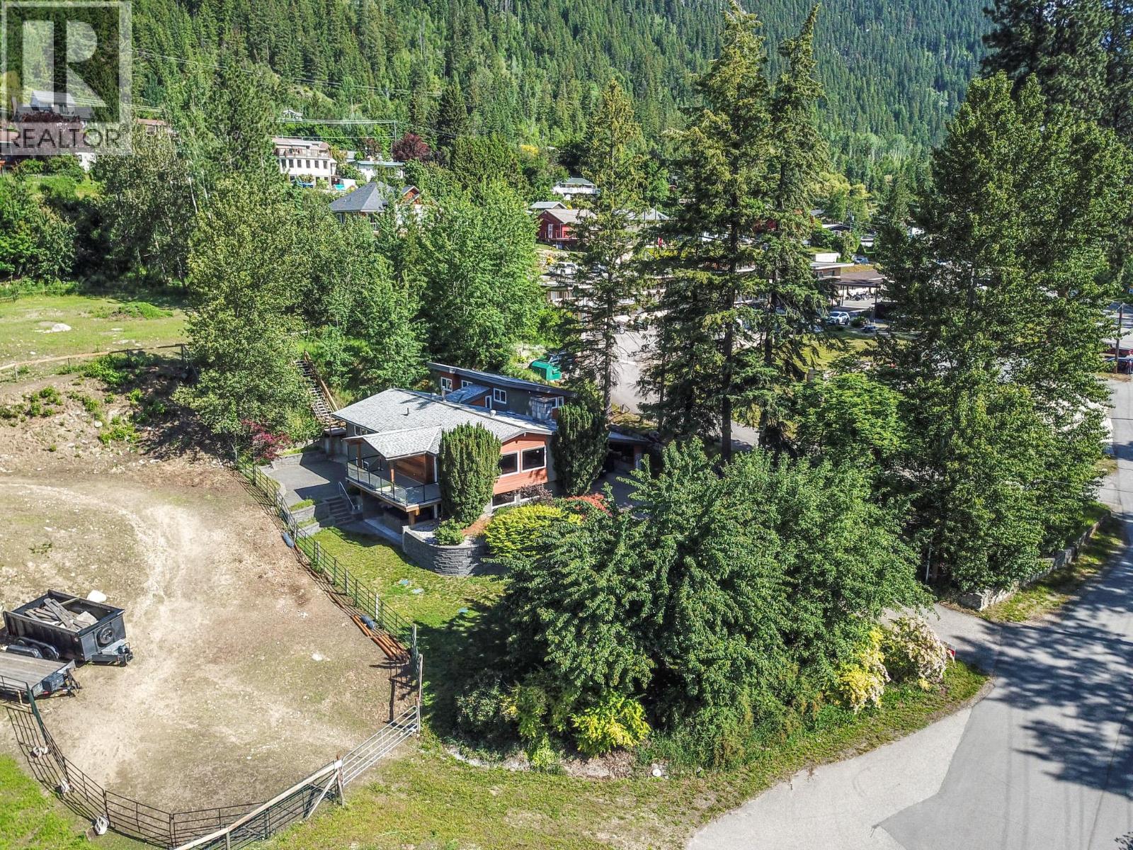 633 Jorgensen Road, Nelson, British Columbia  V1L 5P4 - Photo 55 - 10404154