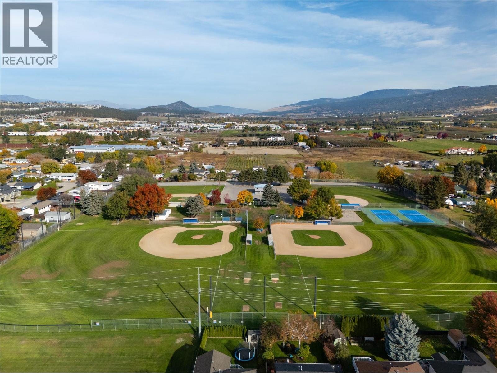 415 Klassen Road, Kelowna, British Columbia  V1X 7P2 - Photo 33 - 10404035