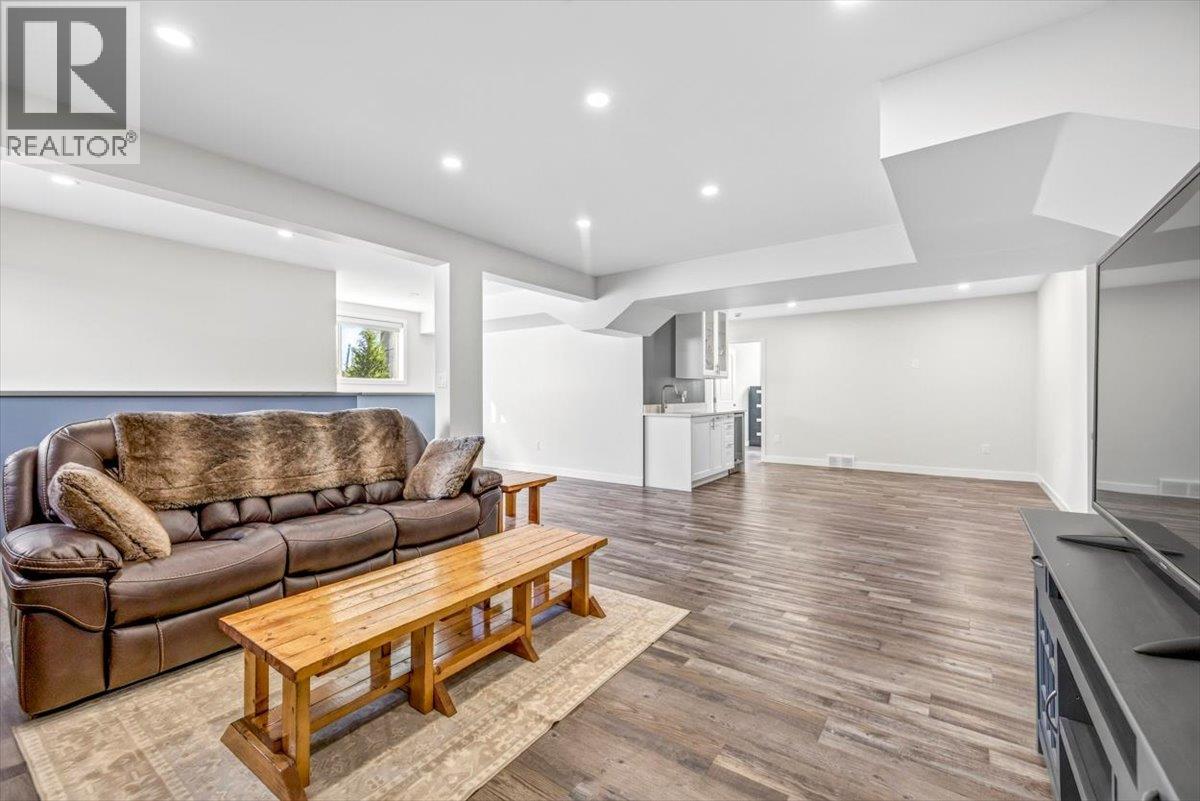1308 Cherrywood Boulevard, Sparwood, British Columbia  V0B 2G2 - Photo 25 - 10403573