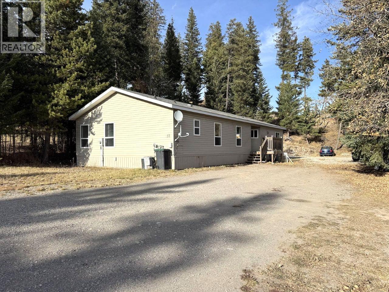 12 Cassiar Drive, Elkford, British Columbia  V0B 1H0 - Photo 1 - 10404161