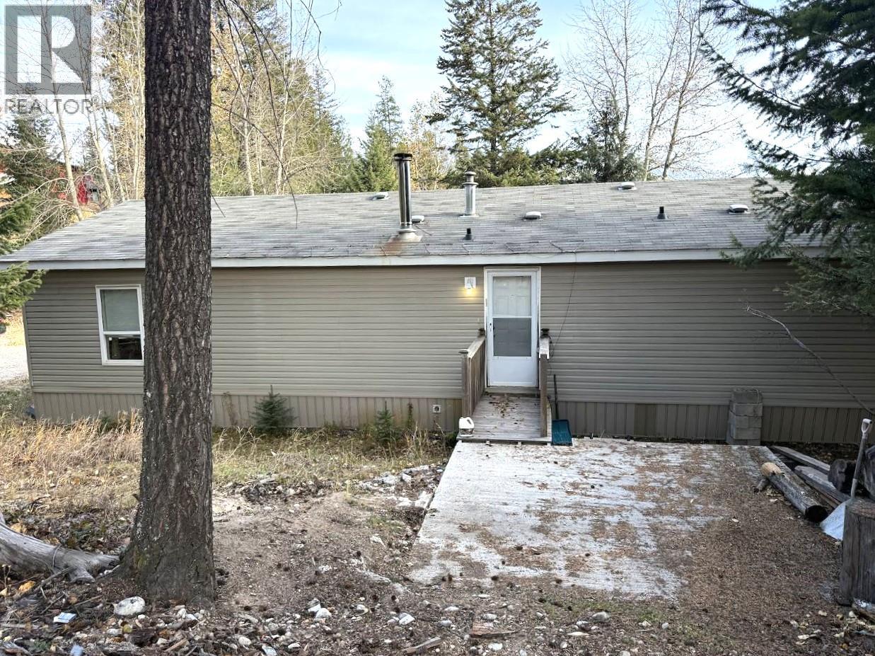 12 Cassiar Drive, Elkford, British Columbia  V0B 1H0 - Photo 28 - 10404161