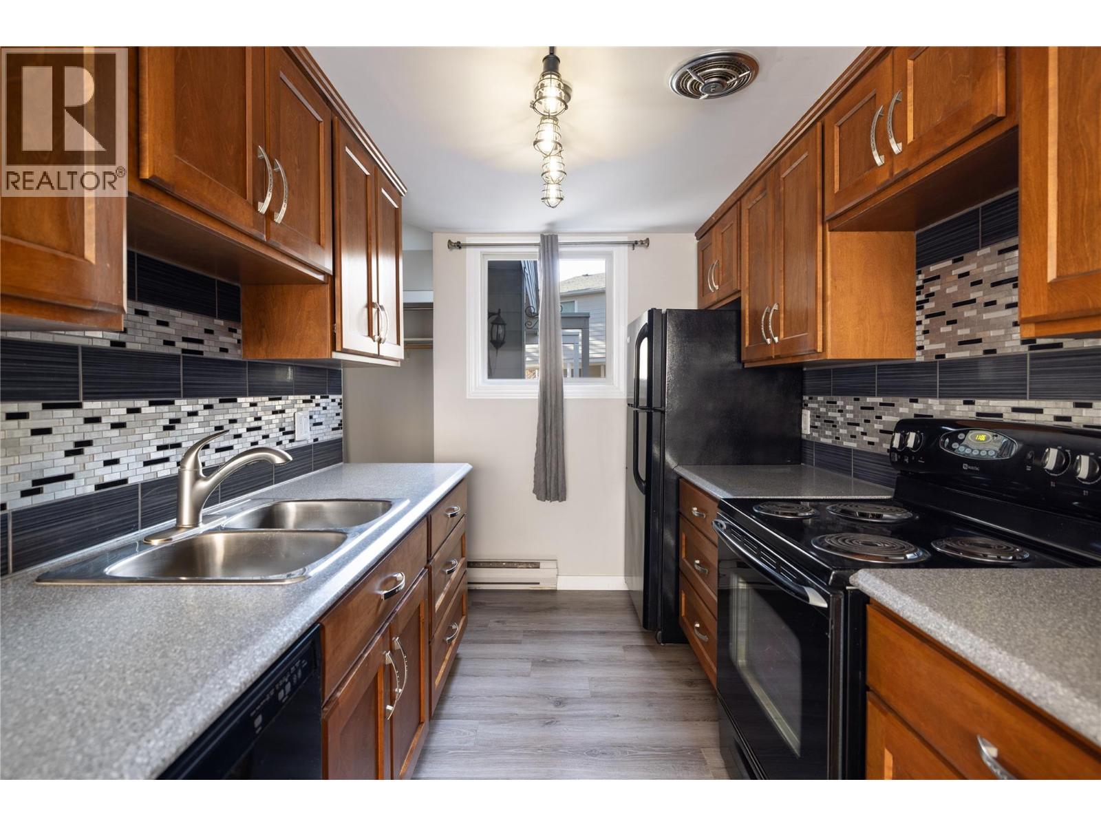 4910 25 Avenue Unit# 24, Vernon, British Columbia  V1T 5R6 - Photo 18 - 10404175