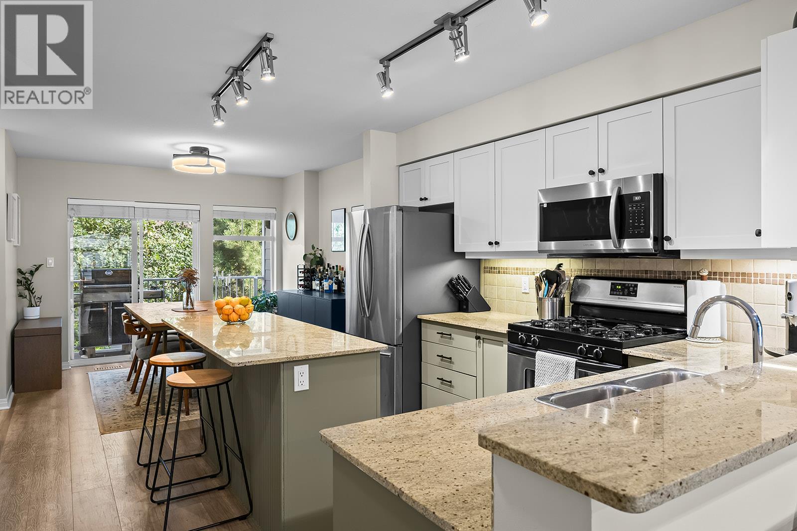 1853 Parkview Crescent Unit# 21, Kelowna, British Columbia  V1X 8A3 - Photo 3 - 10403825