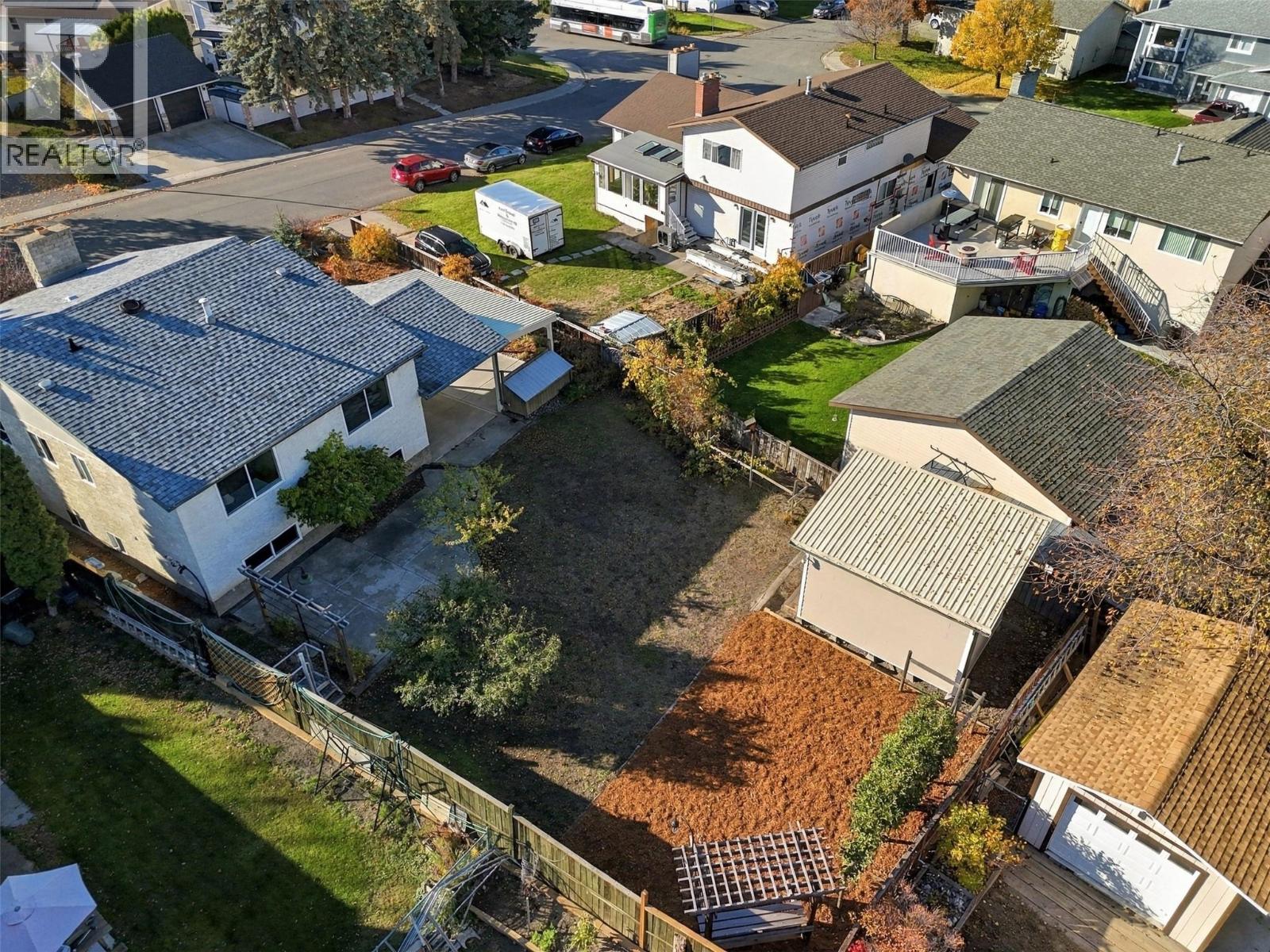 1923 Gladstone Drive, Kamloops, British Columbia  V2E 2B8 - Photo 3 - 10404136