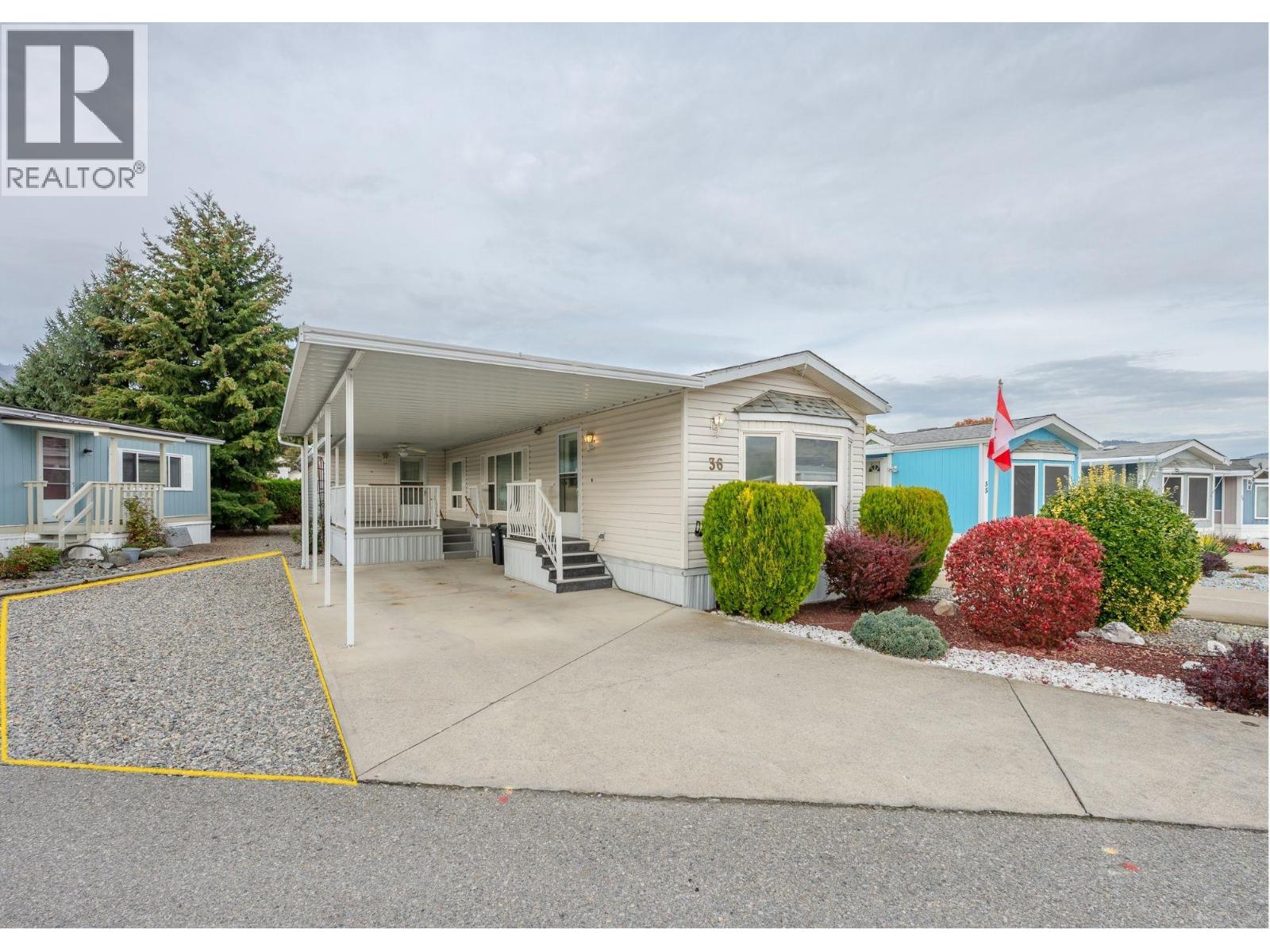 6778 Tucelnuit Drive Unit# 36, Oliver, British Columbia  V0H 1T0 - Photo 2 - 10404149