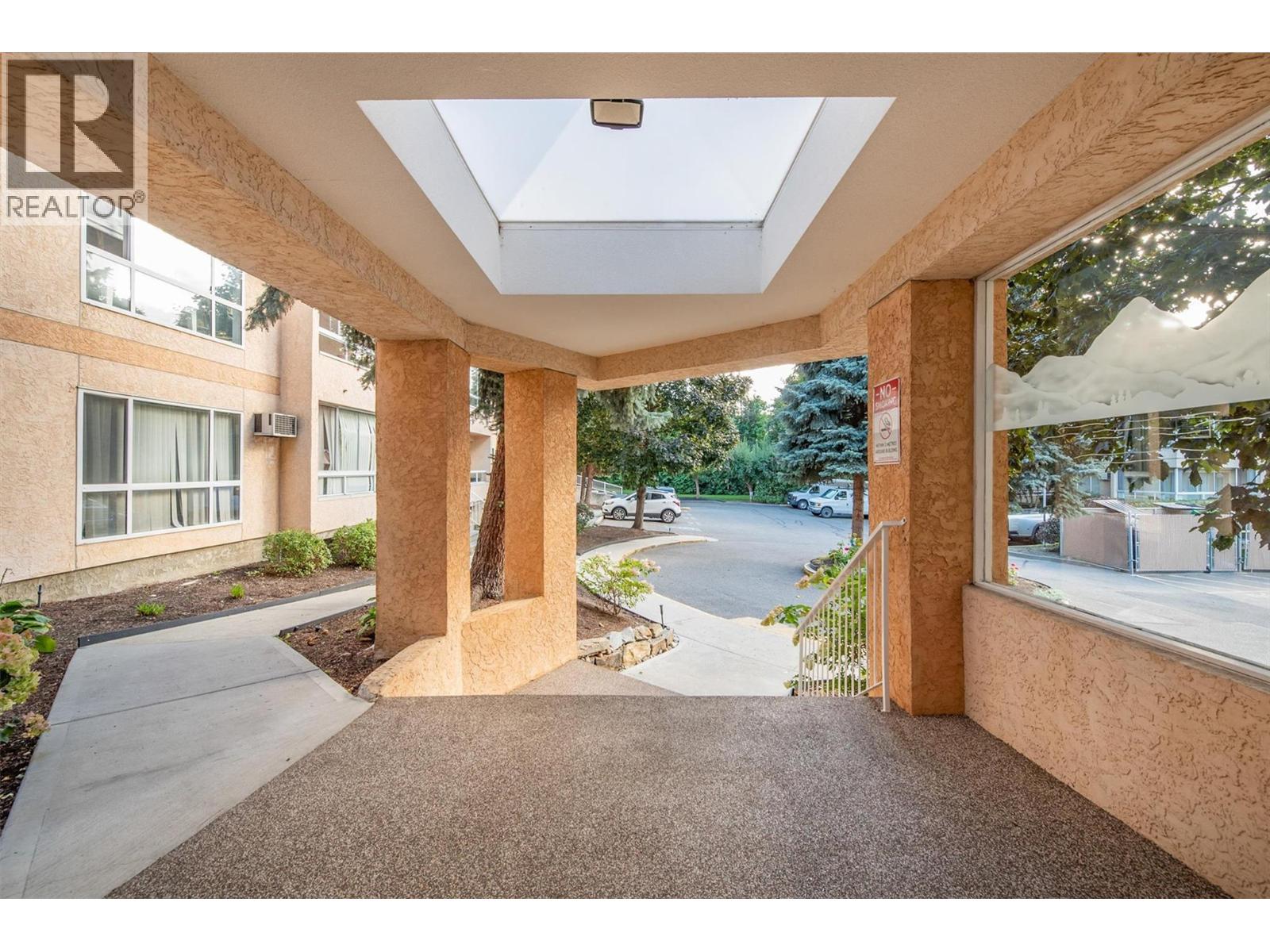 709 Houghton Road Unit# 311, Kelowna, British Columbia  V1X 7J7 - Photo 40 - 10404098