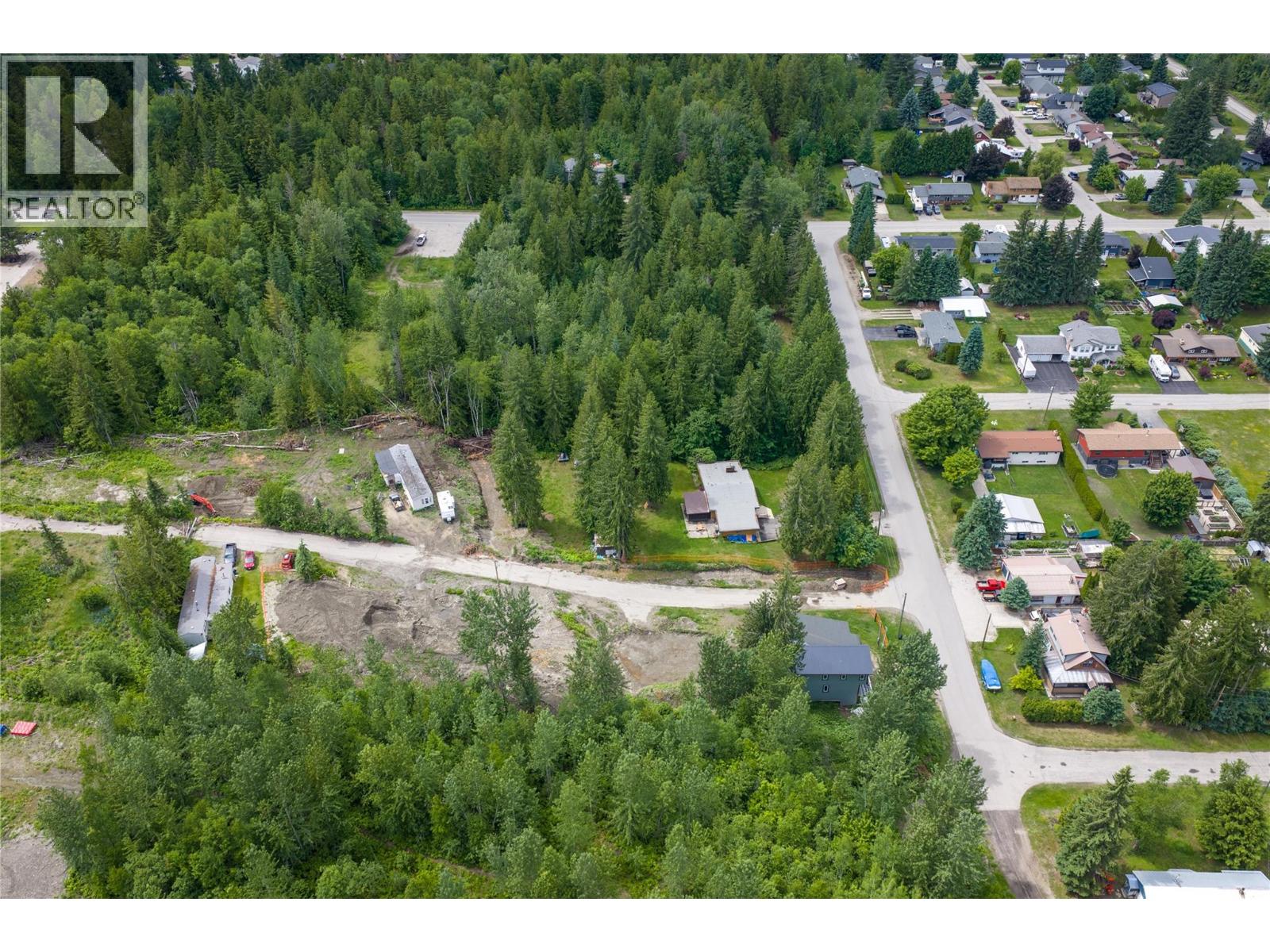 Proposed Lot B Arrow Drive, Revelstoke, British Columbia  V0E 2S1 - Photo 3 - 10403995