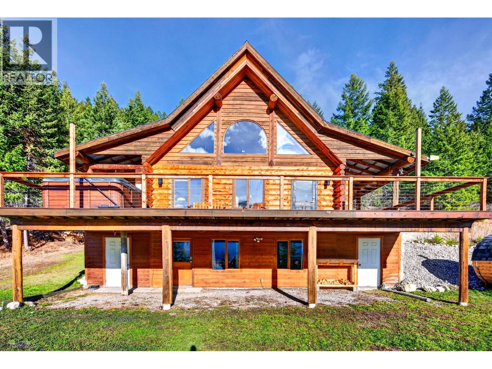 2405 95 Highway, Golden, British Columbia  V0A 1H0 - Photo 2 - 10403910