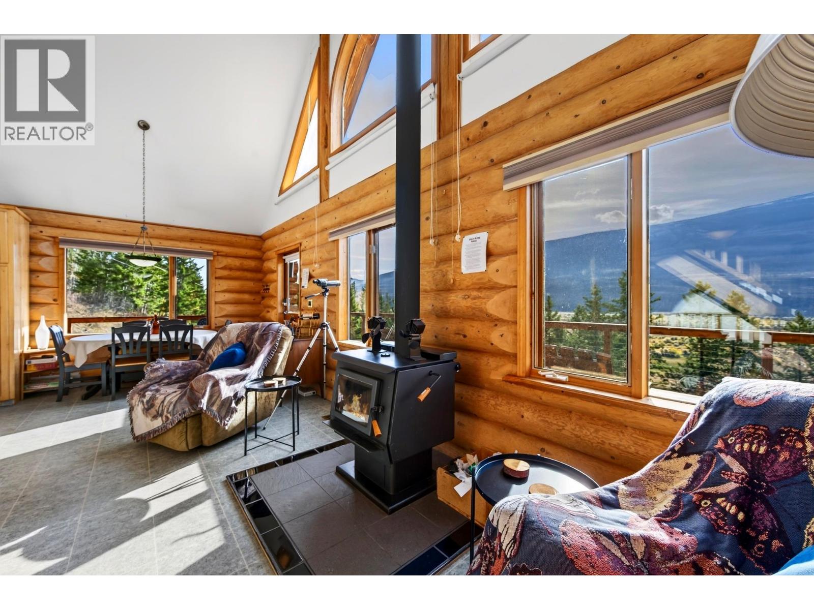 2405 95 Highway, Golden, British Columbia  V0A 1H0 - Photo 29 - 10403910