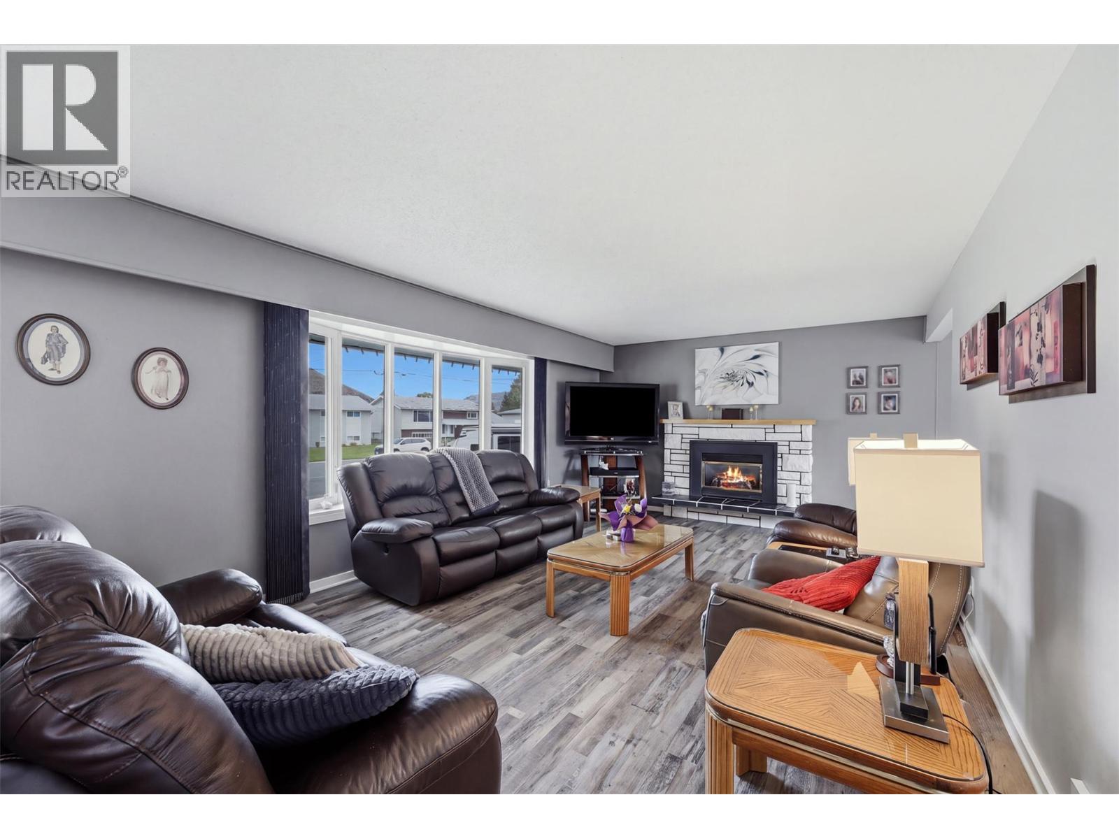 851 Sumac Place, Kamloops, British Columbia  V2B 6R4 - Photo 11 - 10404101