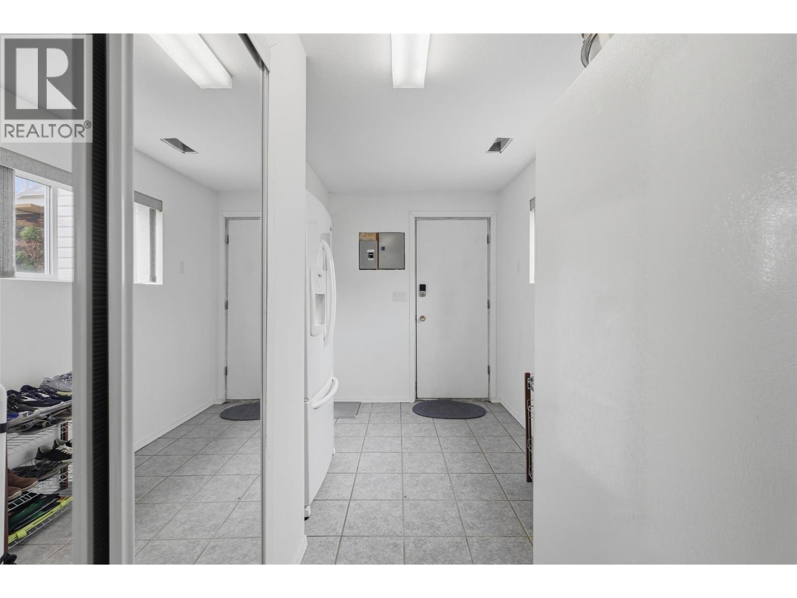 851 Sumac Place, Kamloops, British Columbia  V2B 6R4 - Photo 28 - 10404101