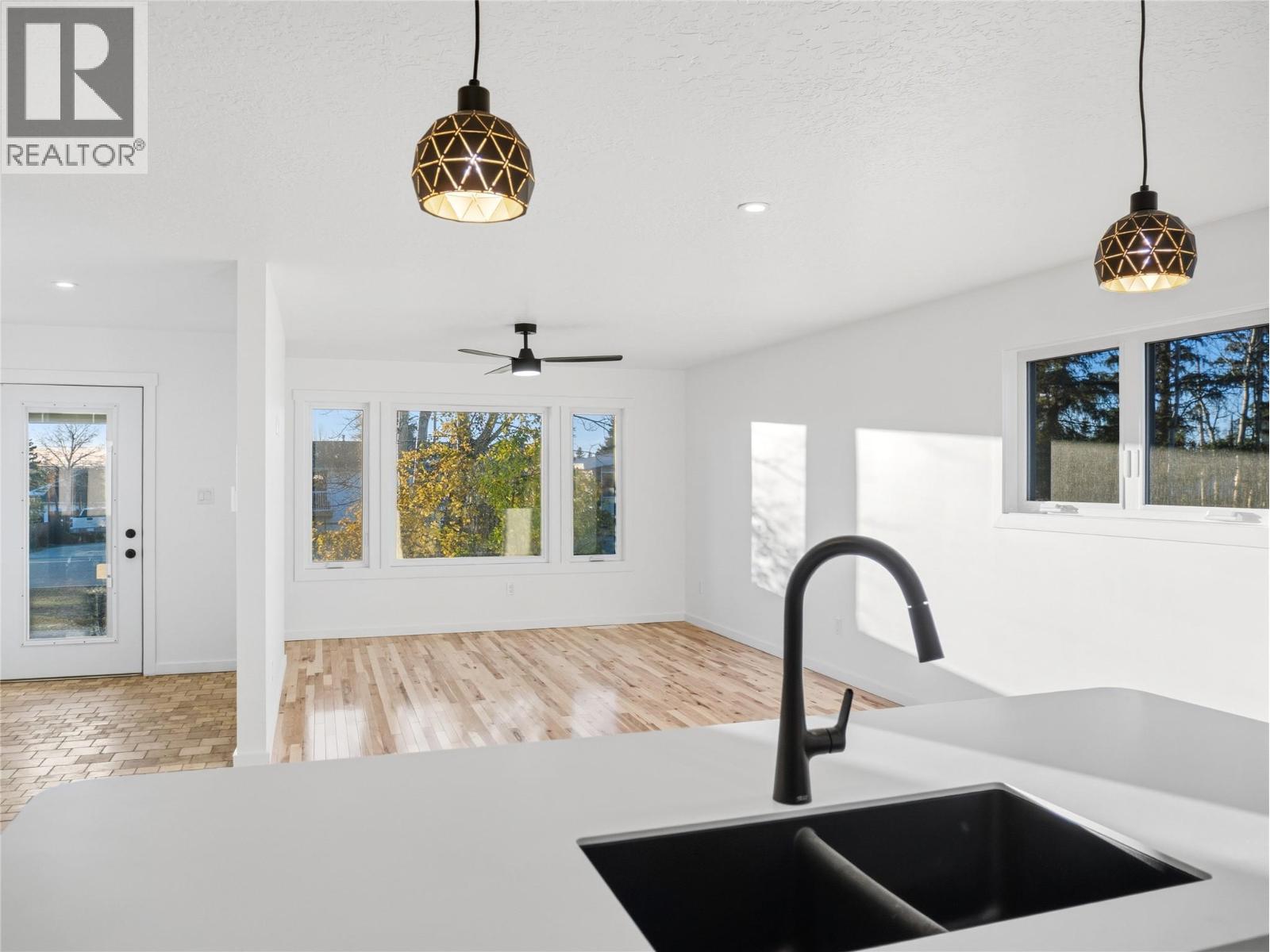 9204 8 Street, Dawson Creek, British Columbia  V1G 3N6 - Photo 8 - 10404220