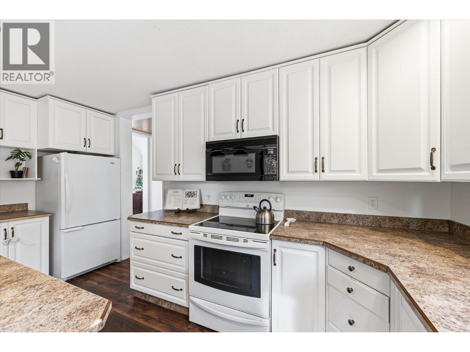 1957 Huckleberry Road, Kelowna, British Columbia  V1X 4K4 - Photo 23 - 10403975