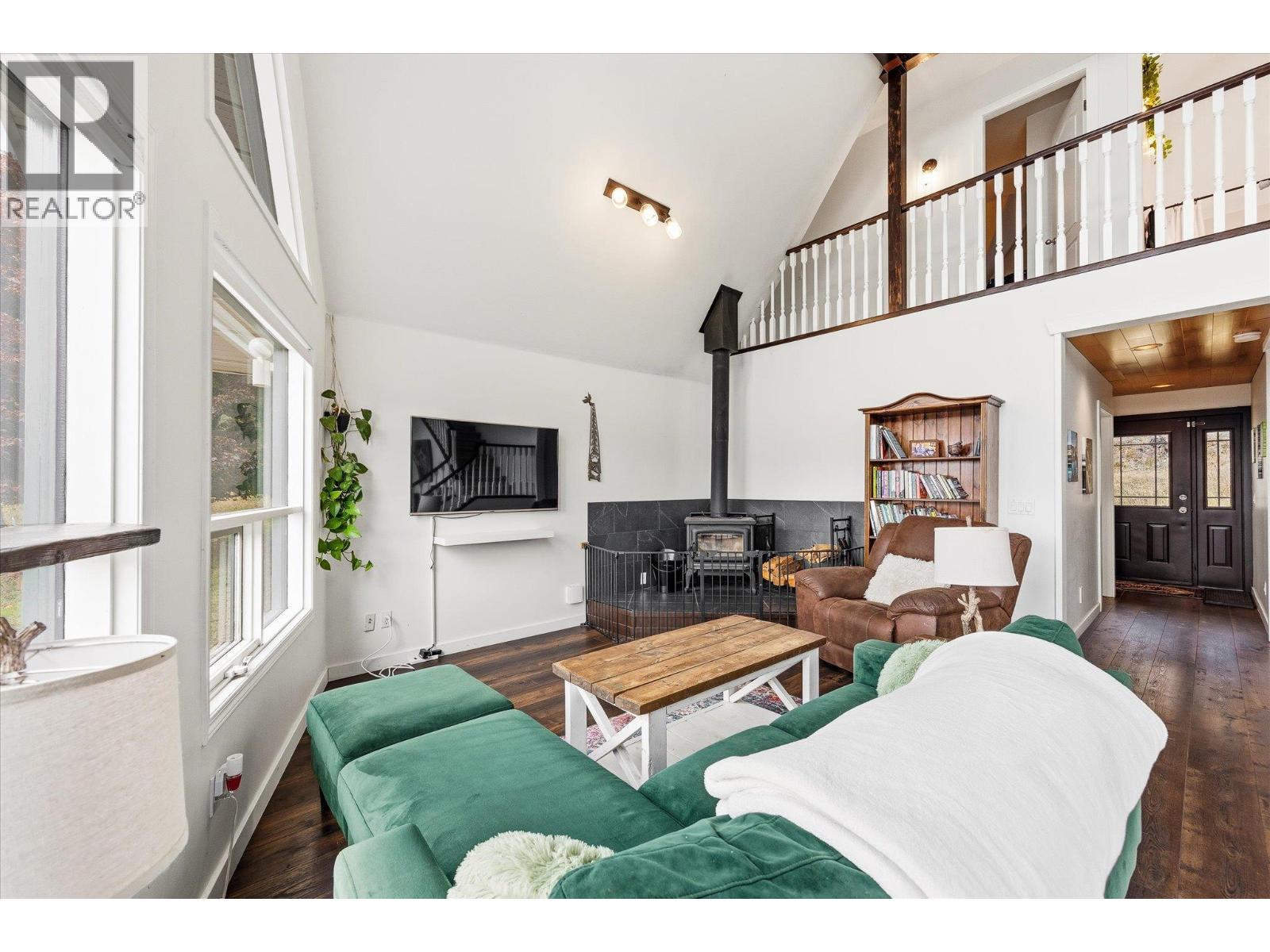 1957 Huckleberry Road, Kelowna, British Columbia  V1X 4K4 - Photo 8 - 10403975