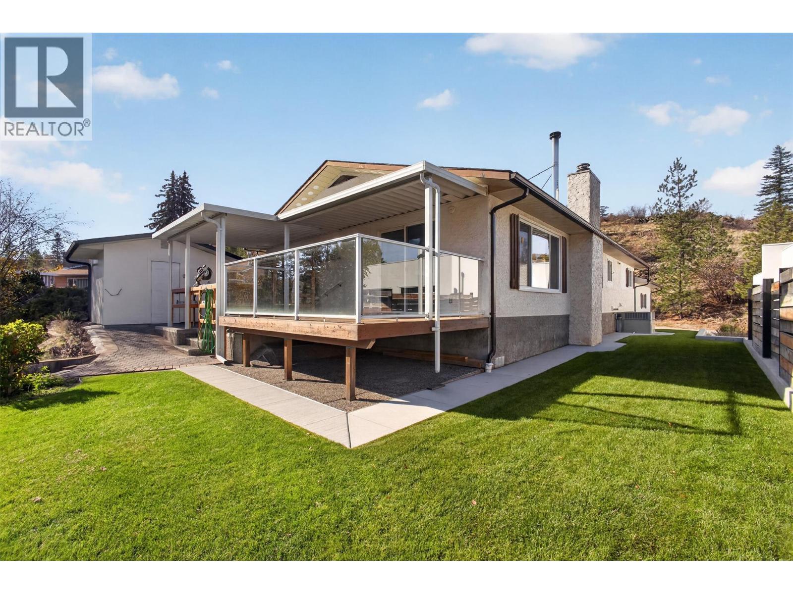 10836 Dunham Crescent, Summerland, British Columbia  V0H 1Z2 - Photo 2 - 10403257