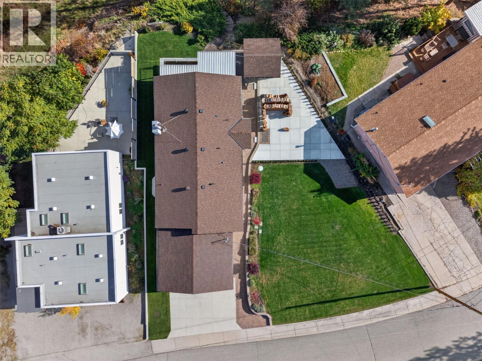 10836 Dunham Crescent, Summerland, British Columbia  V0H 1Z2 - Photo 4 - 10403257