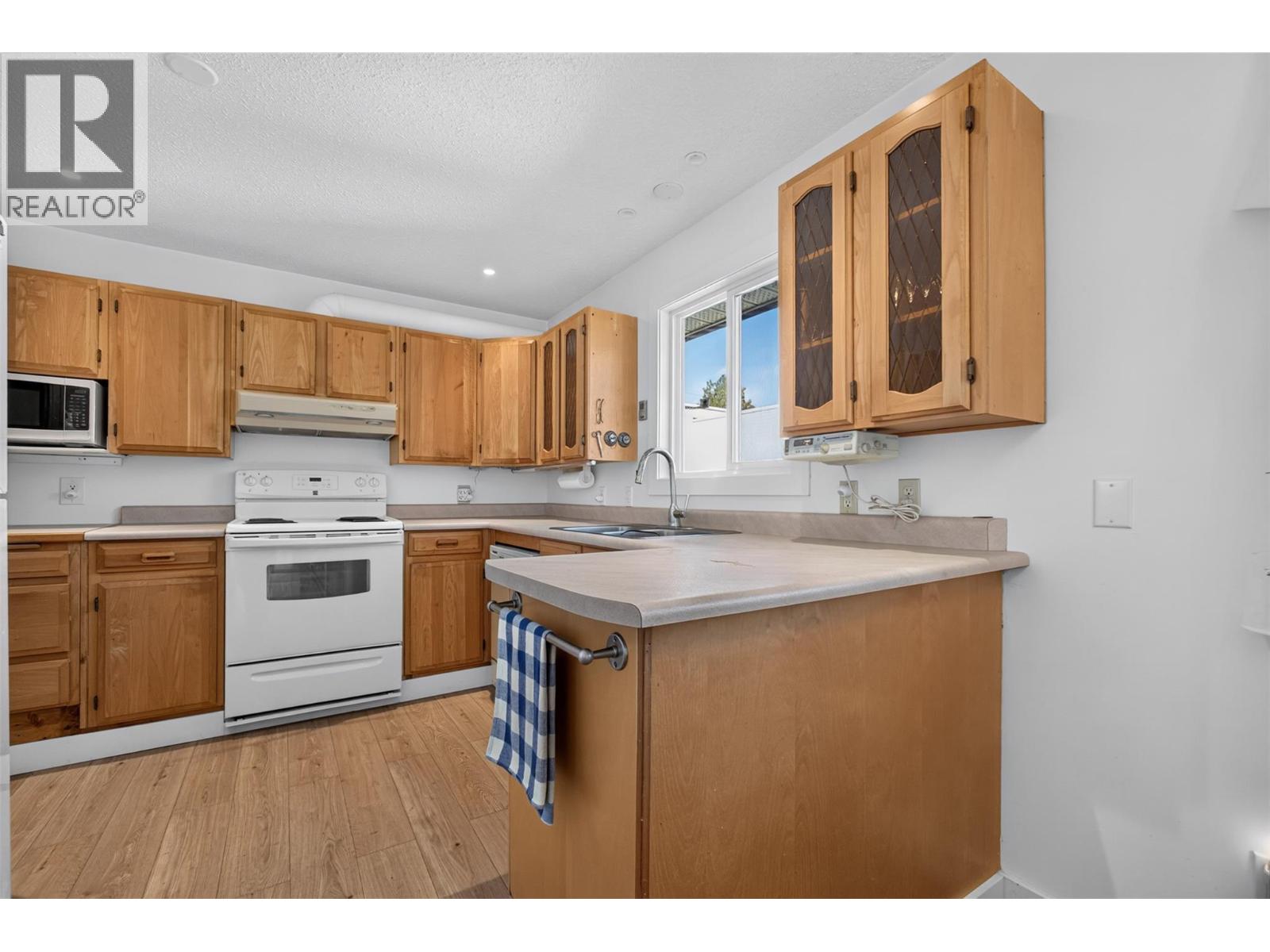 10836 Dunham Crescent, Summerland, British Columbia  V0H 1Z2 - Photo 6 - 10403257