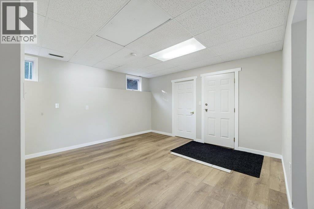 1570 16 Avenue Se, Salmon Arm, British Columbia  V1E 2M7 - Photo 15 - 10403509