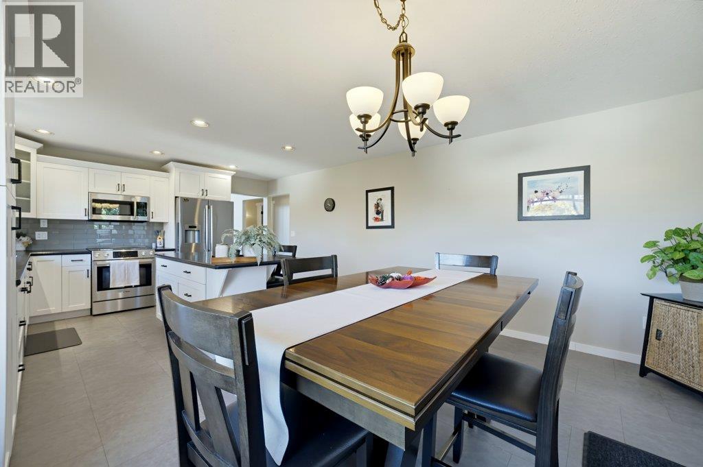1570 16 Avenue Se, Salmon Arm, British Columbia  V1E 2M7 - Photo 44 - 10403509