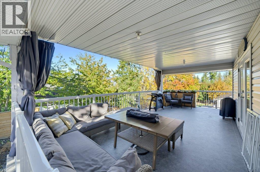1570 16 Avenue Se, Salmon Arm, British Columbia  V1E 2M7 - Photo 46 - 10403509
