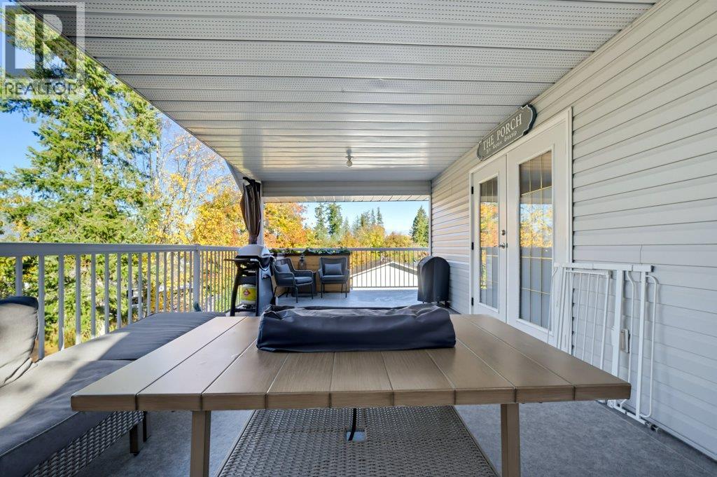 1570 16 Avenue Se, Salmon Arm, British Columbia  V1E 2M7 - Photo 47 - 10403509