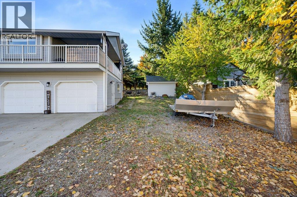 1570 16 Avenue Se, Salmon Arm, British Columbia  V1E 2M7 - Photo 73 - 10403509