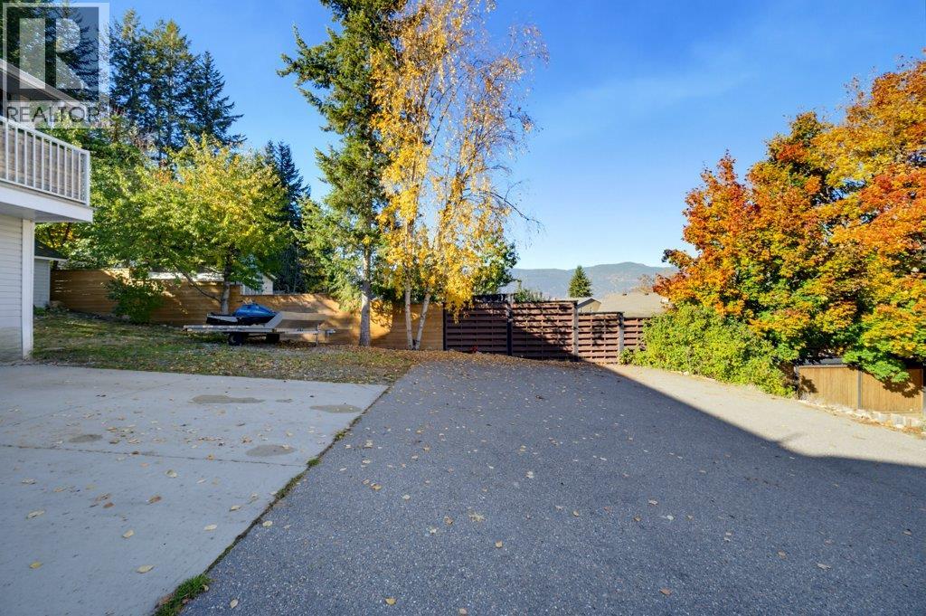 1570 16 Avenue Se, Salmon Arm, British Columbia  V1E 2M7 - Photo 79 - 10403509