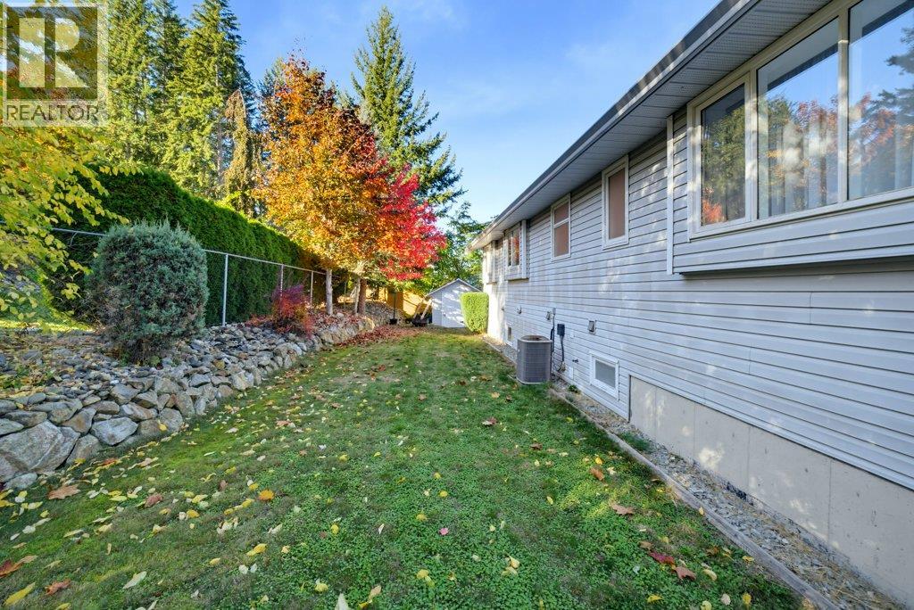 1570 16 Avenue Se, Salmon Arm, British Columbia  V1E 2M7 - Photo 88 - 10403509