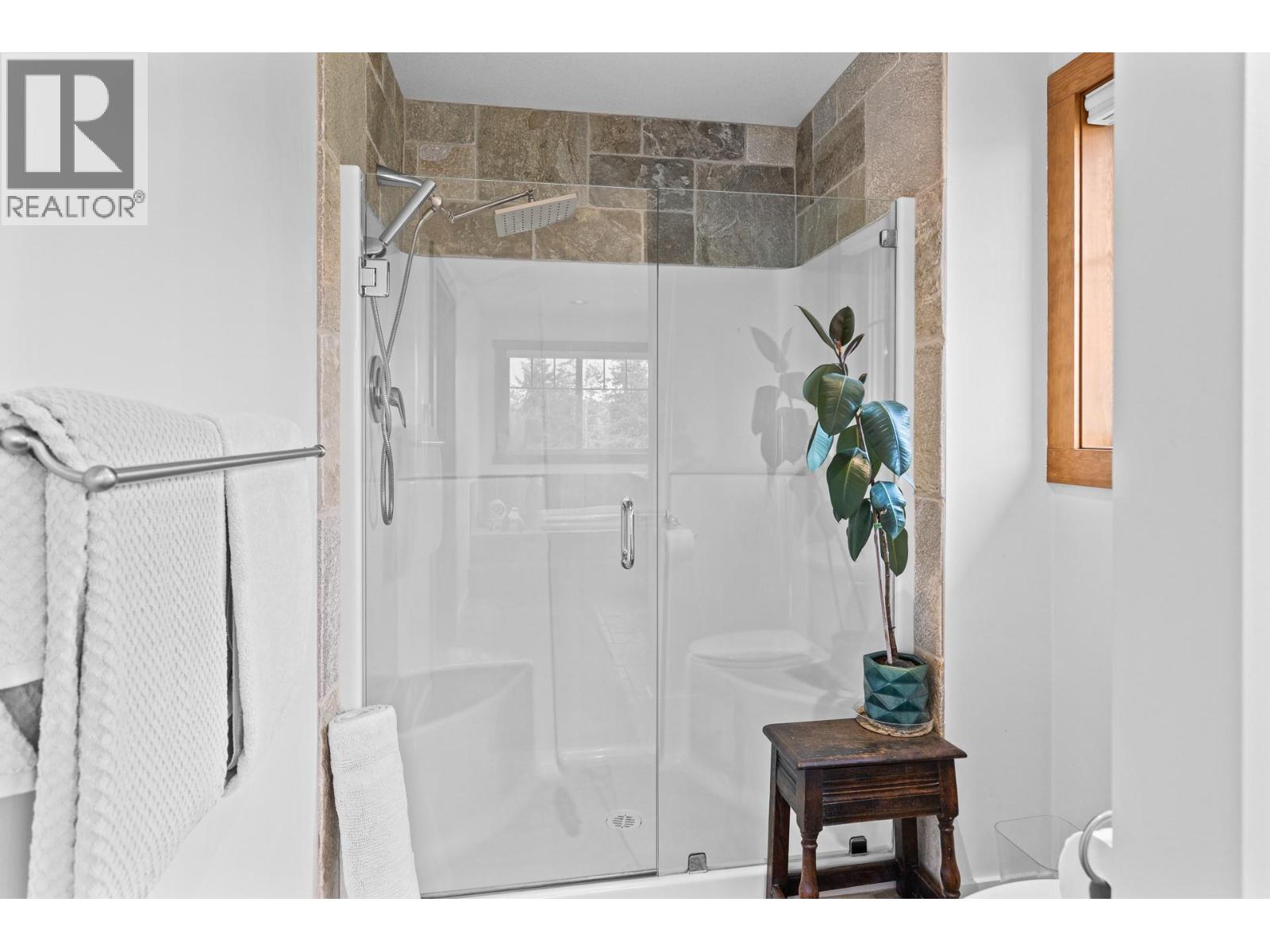 478 Okaview Road, Kelowna, British Columbia  V1Y 7R3 - Photo 34 - 10404104