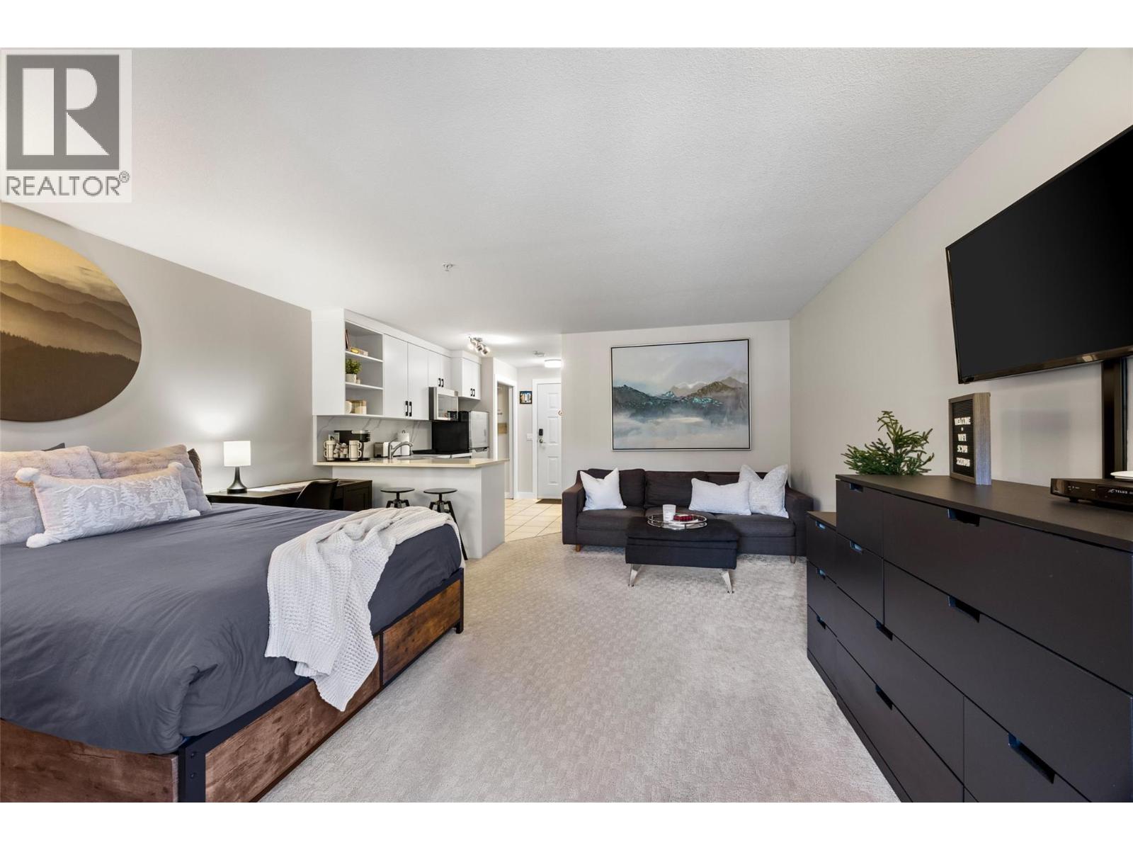 3320 Village Place Unit# 46, Sun Peaks, British Columbia  V0E 5N0 - Photo 2 - 10404174
