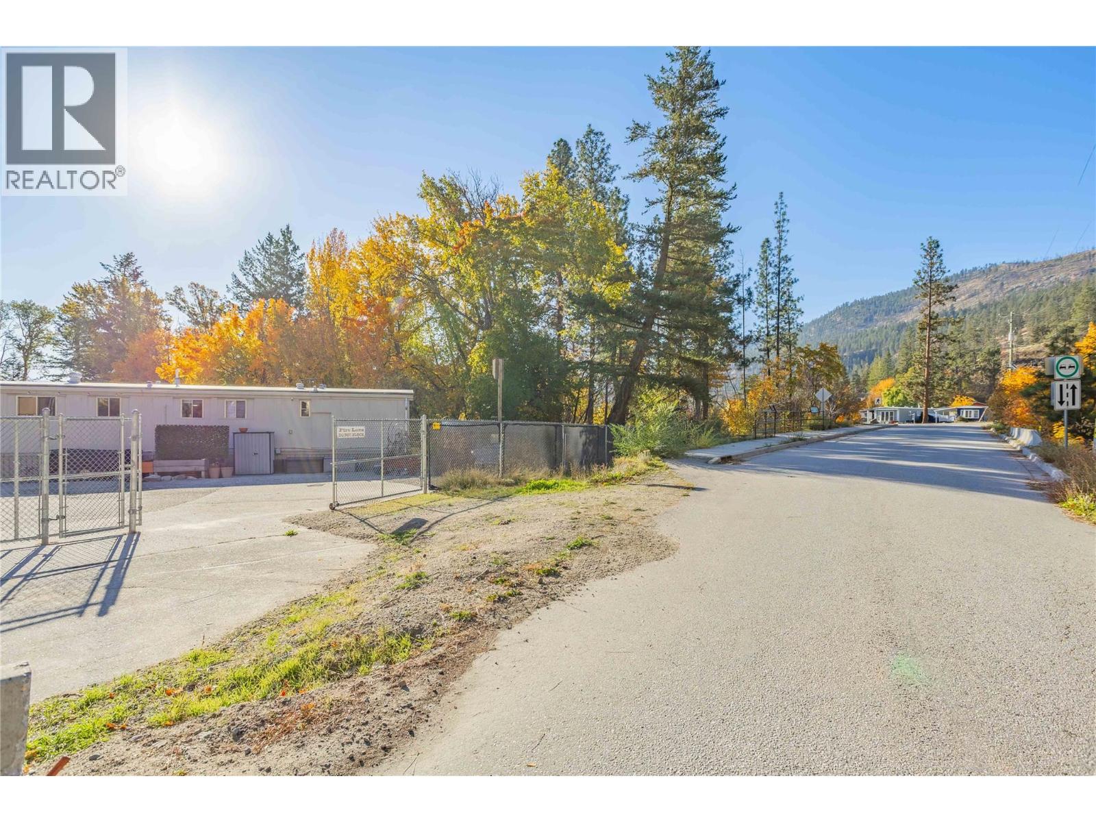 6602 & 6663 Highway 97 Highway, Peachland, British Columbia  V0H 1X7 - Photo 5 - 10404139