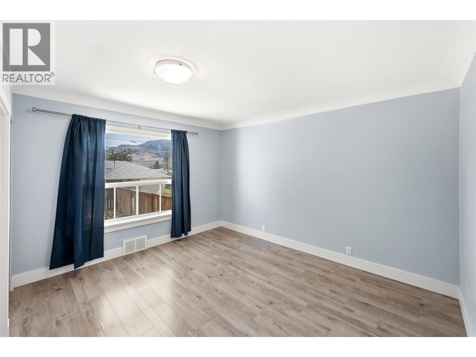 724 School Avenue, Oliver, British Columbia  V0H 1T0 - Photo 25 - 10404024