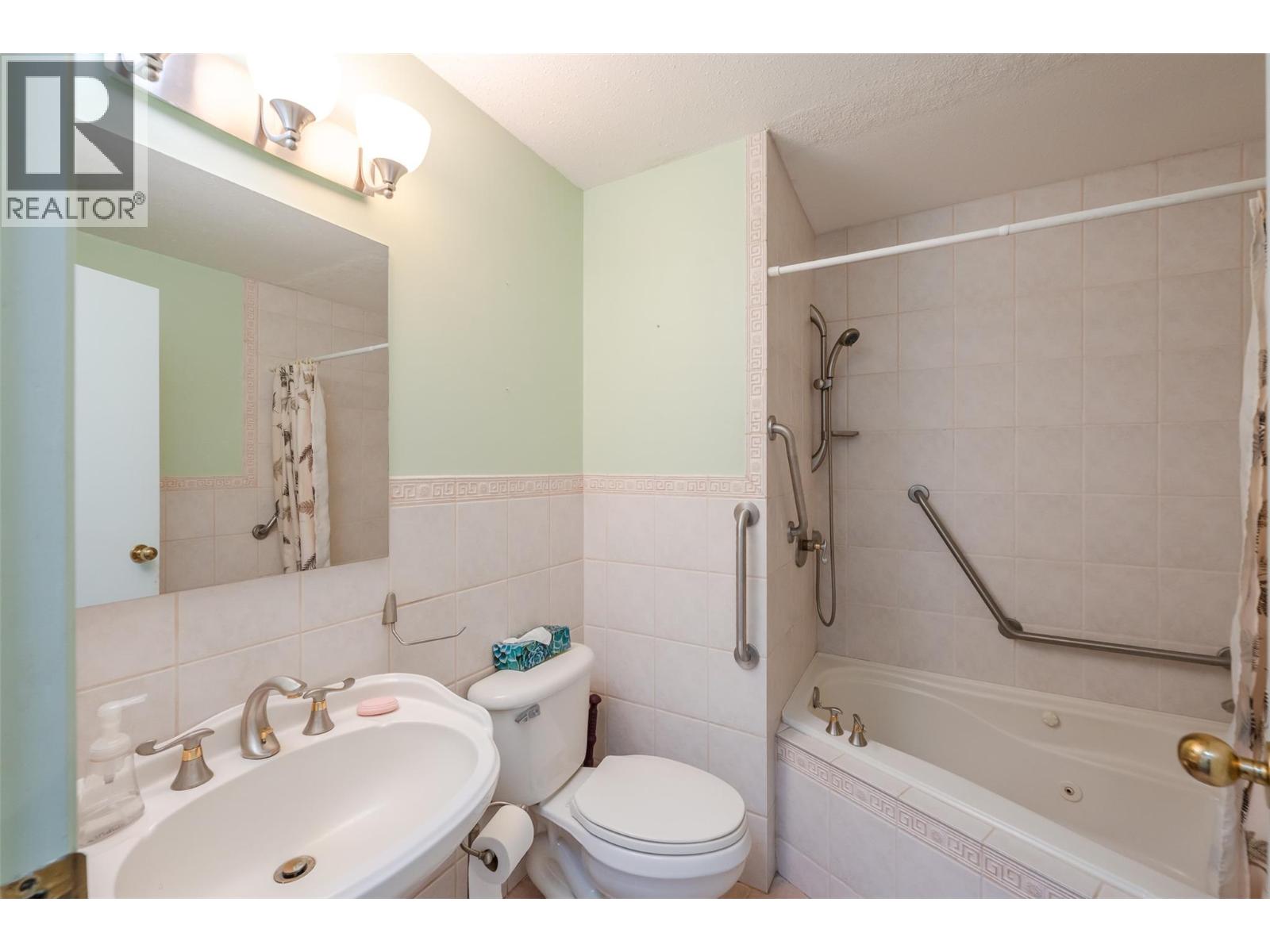 3400 Wilson Street Unit# 110, Penticton, British Columbia  V2A 8E3 - Photo 34 - 10404364