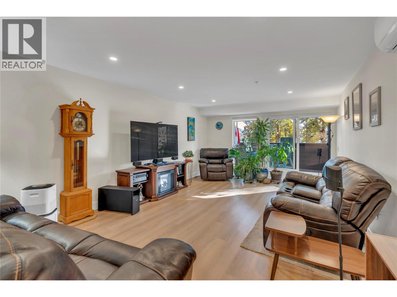 217 Elm Avenue Unit# 102, Penticton, British Columbia  V2A 3W1 - Photo 3 - 10404244