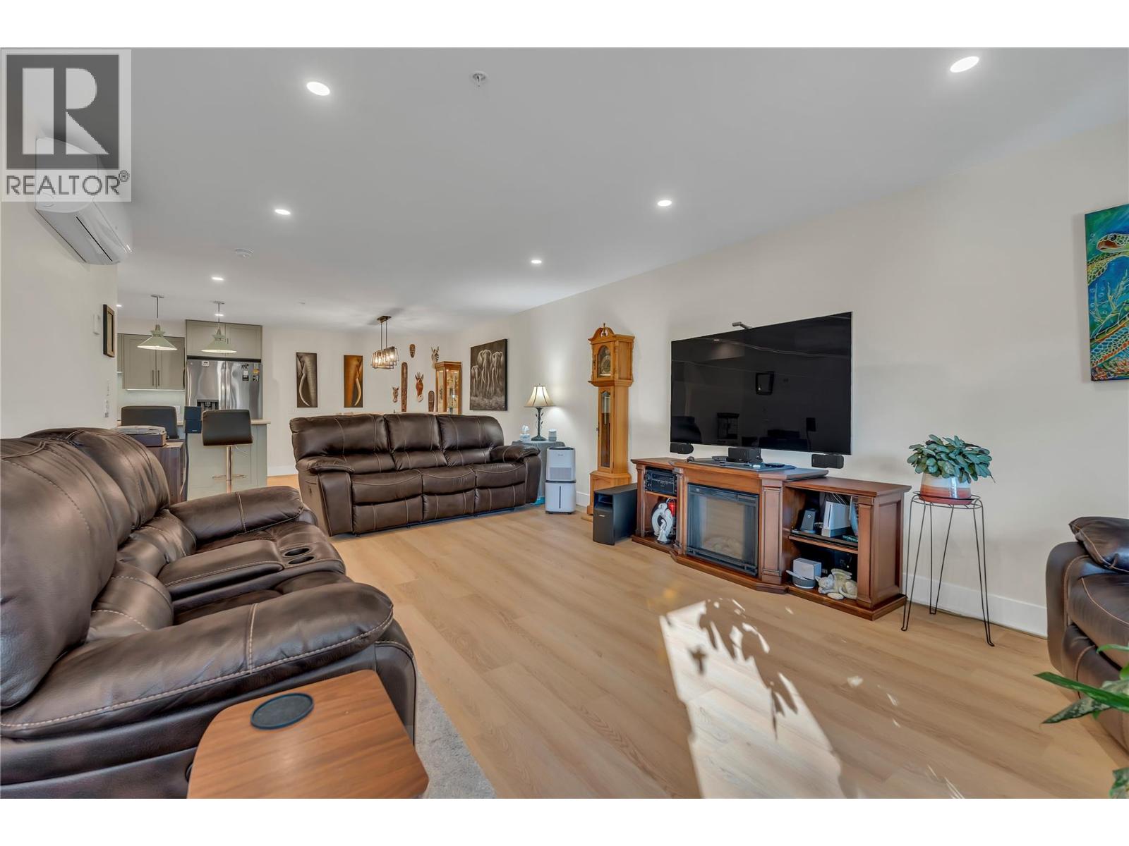 217 Elm Avenue Unit# 102, Penticton, British Columbia  V2A 3W1 - Photo 5 - 10404244